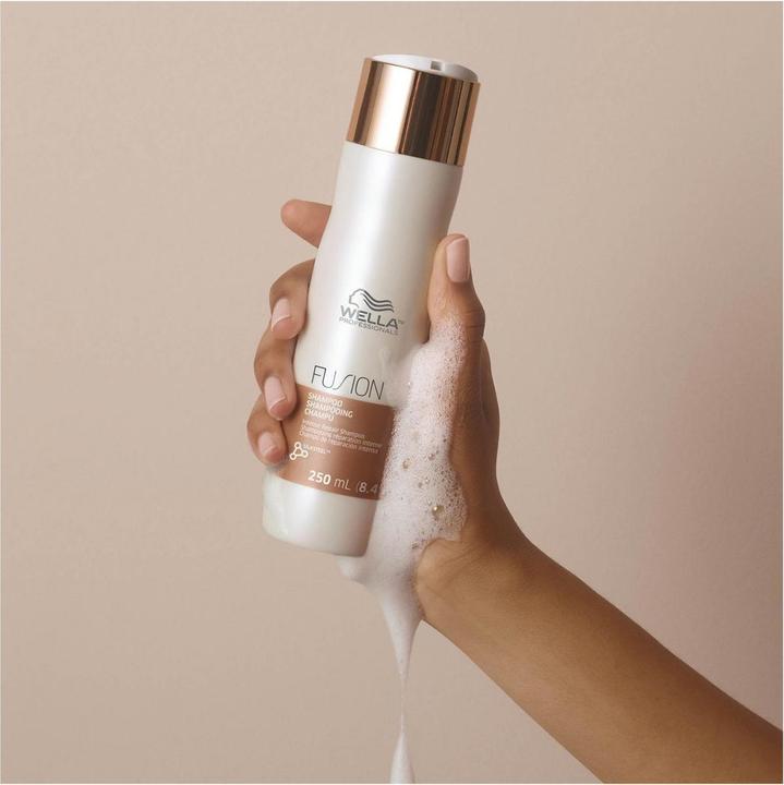 Produktbild Wella Fusion (1000 ml, Flüssiges Shampoo)
