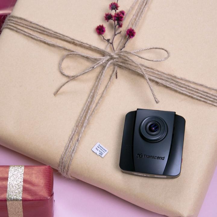 Produktbild Transcend Dashcam - DrivePro 110 - 64GB (Saugnapfhalterung) (Akku, Eingebautes Display, Beschleunigungssensor, Nachtsicht, Eingebautes Mikrofon, WQXGA)