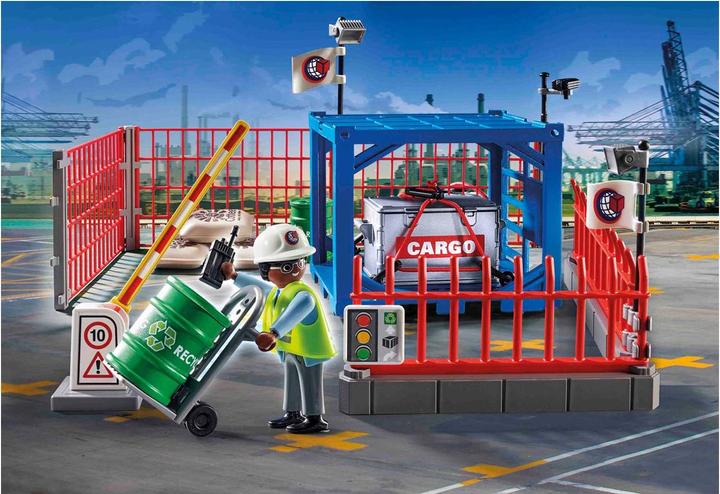 Actual product image Playmobil Cargo warehouse (70773, Playmobil City Action)
