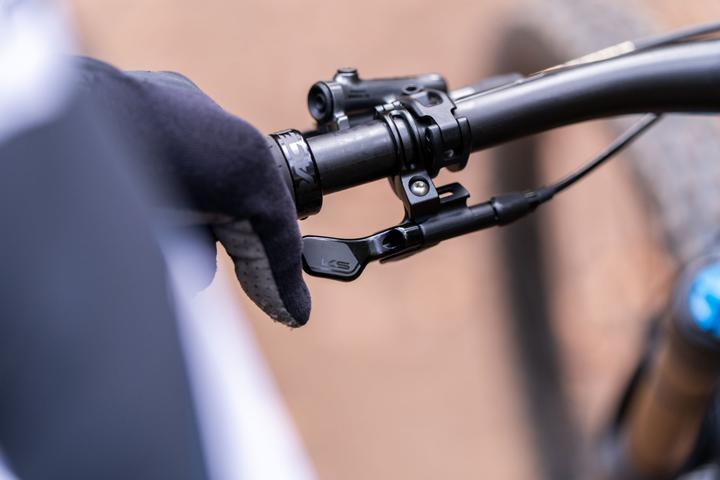 Produktbild Kind Shock SOUTHPAW-Alloy Reverse remote lever (22.20 mm)
