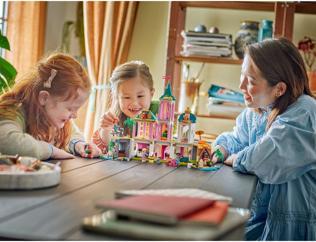 Immagine prodotto LEGO Prinzessinnenschloss mit Haustieren (43267, LEGO Disney)