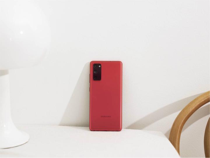 Productafbeelding Samsung Galaxy S20 FE 5G EU (128 GB, Wolkenrood, 6.50", Dubbele SIM, 12 Mpx, 5G)