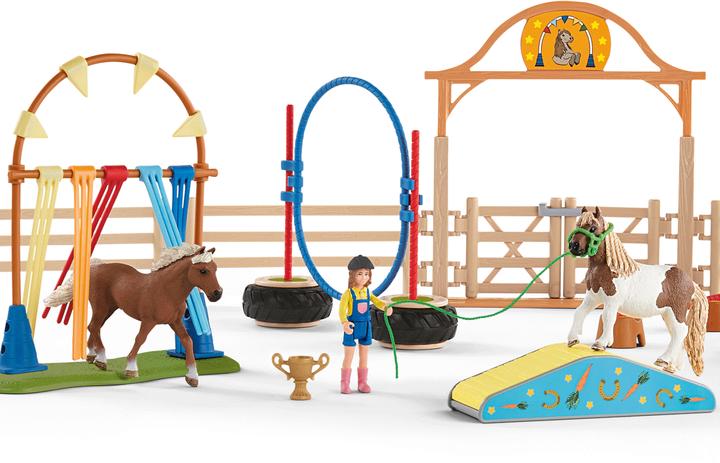 Actual product image Schleich Agility at the horse box