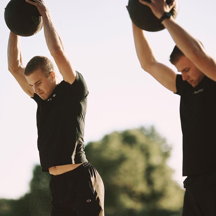 Produktbild Tunturi Slam Ball Cross Training Ball (5 kg, 230 mm)