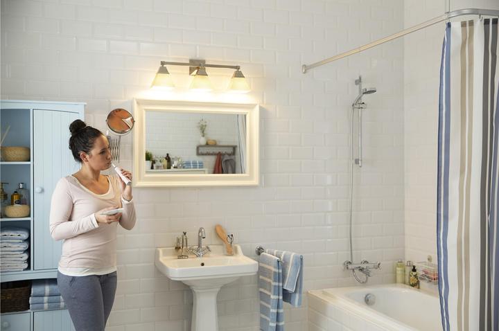 Produktbild Philips Lampe (E27, 7.20 W, 650 lm, 1 x, F)