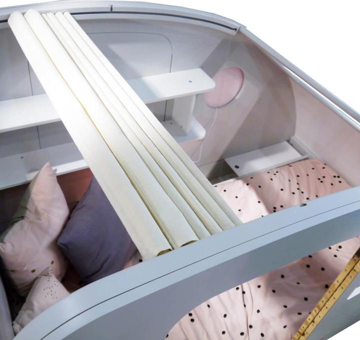 Produktbild Mathy by Bols Wohnwagen Bett Caravan mit Anhaengerkupplung und Truhe Azurblau