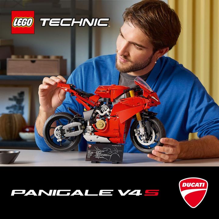 Actual product image LEGO Ducati Panigale V4 S Motorrad (42202, LEGO Technic)