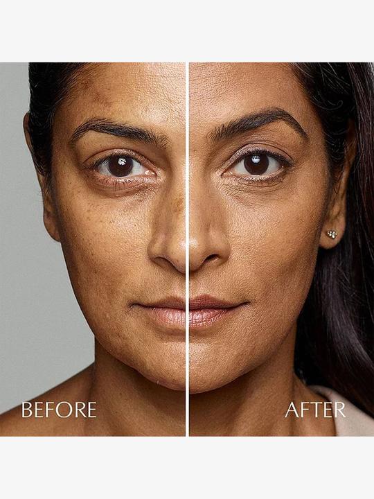 Immagine prodotto Estée Lauder Futurist Hydra Rescue (N. 6W1 - Legno di sandalo)