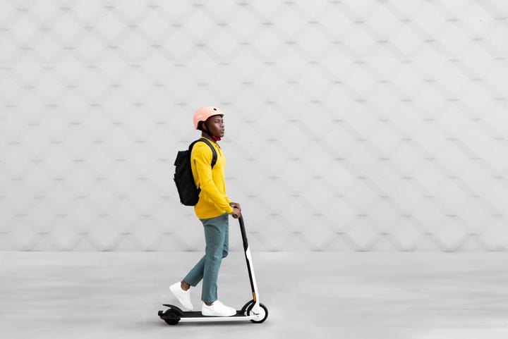 Produktbild Segway-Ninebot T15E (20 km/h, 12 km, 250 W)
