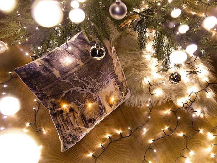 Produktbild Infactory Deko-Kissen mit Winter-Motiv (45 x 45 x 15 cm)