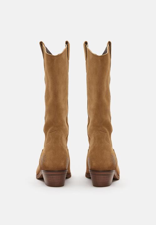 Produktbild Felmini GERBERA 7962 ist ein bemerkenswerter Cowboystiefel mit mittlerer Wade, der rustikalen Charme und raf (38)