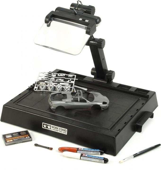 Produktbild Tamiya Workstation mit Licht und Lupe