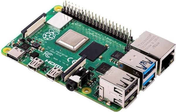 Produktbild Raspberry Pi 4 4G Basic Kit inkl. HDMI + 16GB SD