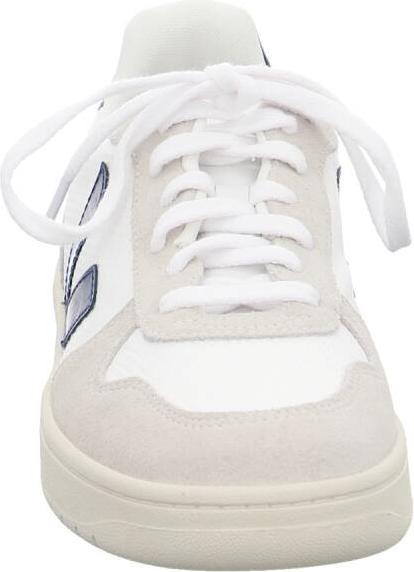 Actual product image Veja V-10 (46)