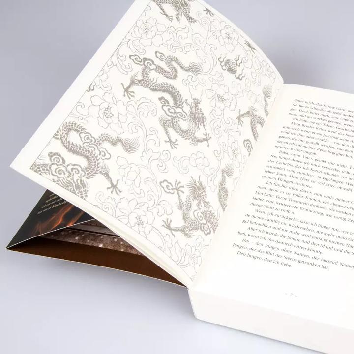 Produktbild Ein Kleid aus Seide und Sternen (Elizabeth Lim, Barbara Imgrund, Deutsch)