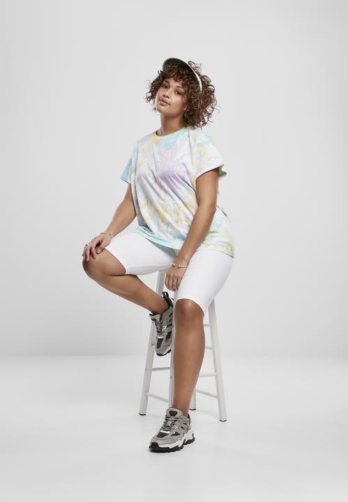Actual product image Urban Classics Ladies Tie Dye Boyfriend Tee (4XL)
