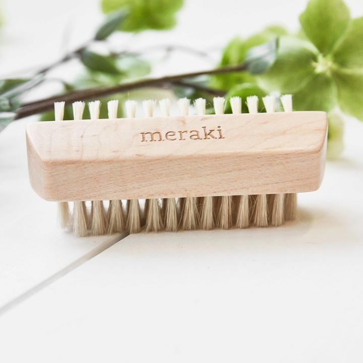 Produktbild Lifestyle Nagelbürste aus Ahornholz