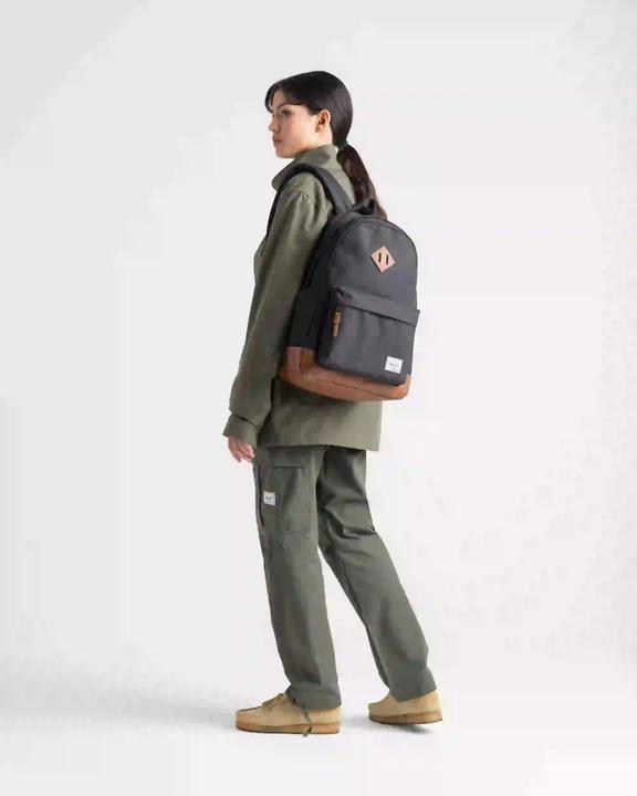 Actual product image Herschel Heritage Black/Tan Backpack, 24 l (24 l)