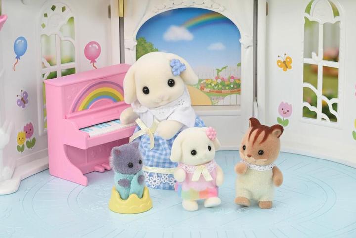 Actual product image Sylvanian Families Adventure kindergarten "Sonnenschloss"