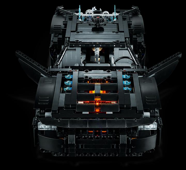 Actual product image LEGO Batman's Batmobile (42127, LEGO Technic)