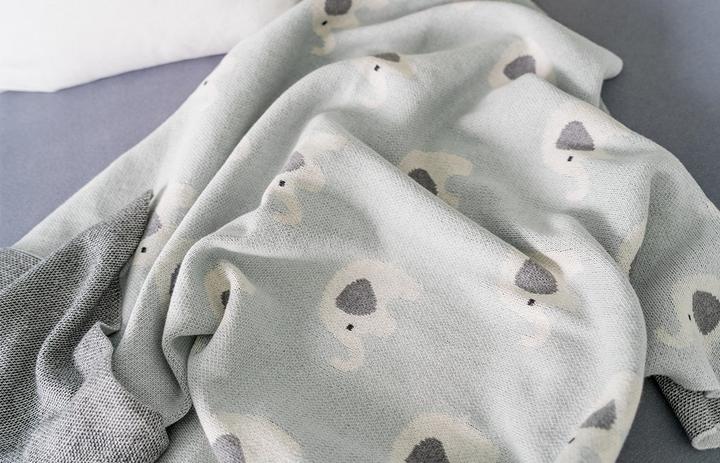 Actual product image Kindsgut Elephants (80 x 100 cm)