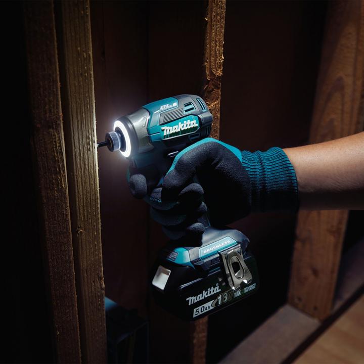 Actual product image Shots Makita DTD 173 RTJ Akku Schlagschrauber 18 V 180 Nm 1/4“ Brushless + 2x Akku 5,0 Ah + Ladegerät + (Rechargeable battery operated)