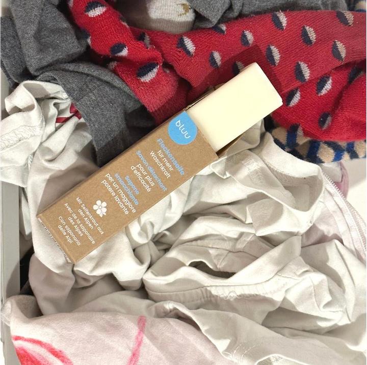 Produktbild bluu Fleckenseife (100 Waschgänge, Seife)