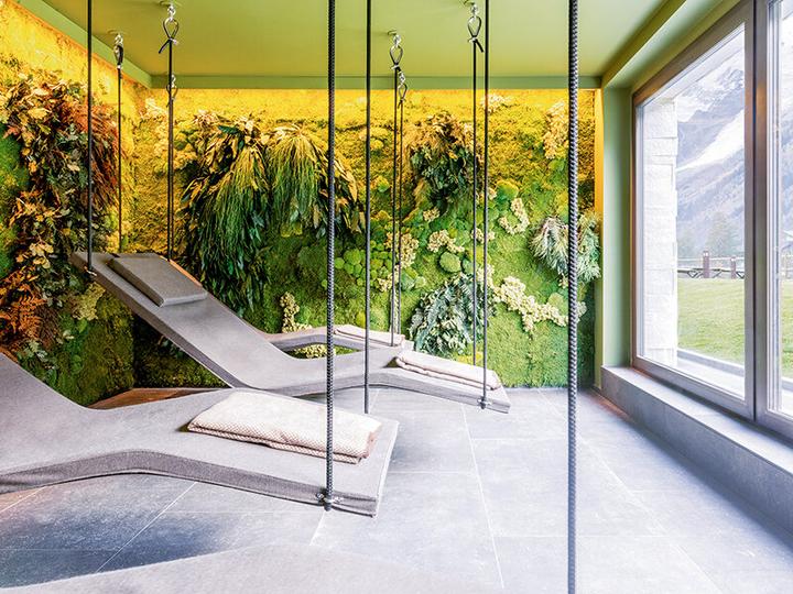 Immagine prodotto Smartbox Indulgenza e relax a QC Terme Chamonix: pass di 1 giorno, pranzo e kit spa per 2 persone (2 pers.)