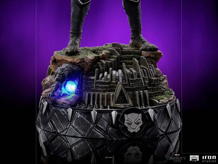Actual product image Iron Studios MARVEL - Black Panther Deluxe- Statuette 1/10 Art Scale - 25.5cm