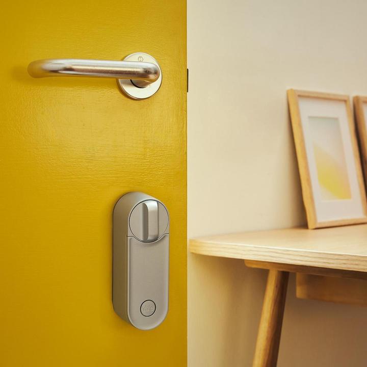 Actual product image Yale YA-05 103210 SI - Linus L2 Smart Lock Silver
