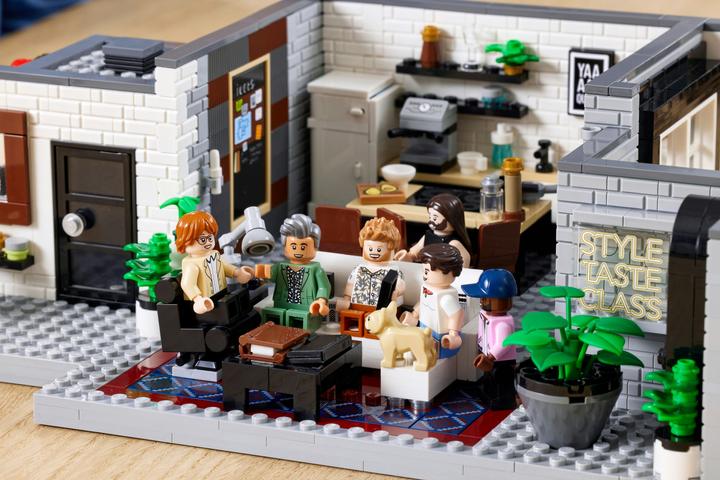Immagine prodotto LEGO Qeer Eye- Il loft dei Fab 5 (10291, LEGO Creator Expert, Set LEGO rari)