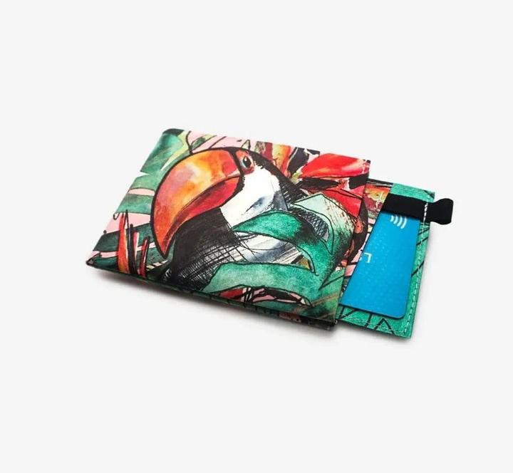 Actual product image Paprcuts RFID wallet Pro 2.0 Vivid Tucano | Jules Boho Koop