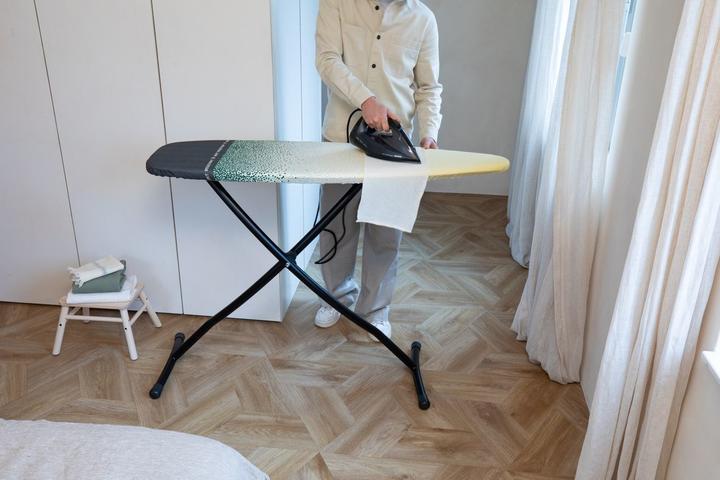 Produktbild Brabantia Ironing Board Heat Resistant Parking Zone (135 x 45 cm)