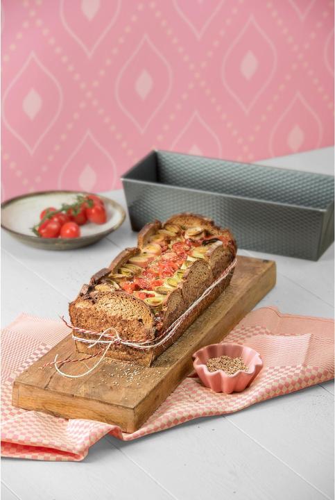 Actual product image Kaiser Bread tin 650050, 35cm