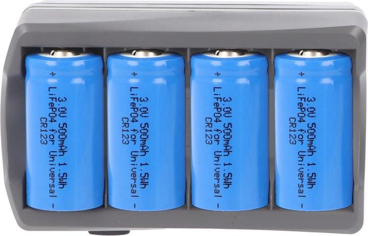 Produktbild AccuCell CR123 Ladegerät (4 Stk., CR123A, 500 mAh, Ladegerät inkl. Akku)