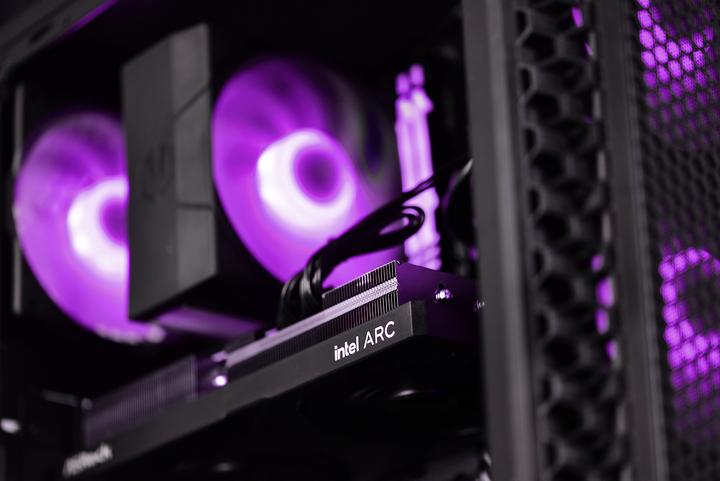 Image du produit Actina 5901443404835 PC AMD Ryzen™ 7 8700F 32 Go DDR5-SDRAM 1 TB SSD NVIDIA GeForce RTX 4070 SUPER M (AMD Ryzen 7 8700G, 32 Go, 1000 Go, GeForce RTX 4070 Super)