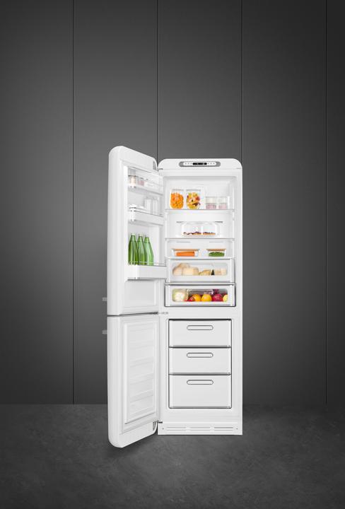 Actual product image Smeg Fridge-freezer FAB32LWH5 White, Left (331 l)