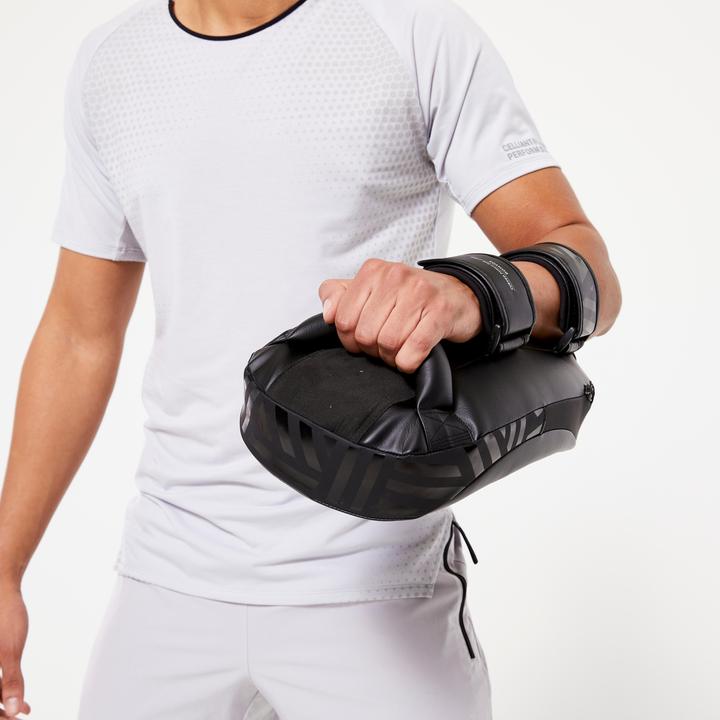Actual product image Outshock Kickboxing punch pad - black