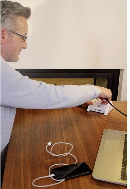Actual product image Brennenstuhl Desktop Power USB Charger (4 x, USB-A, 1.80 m)