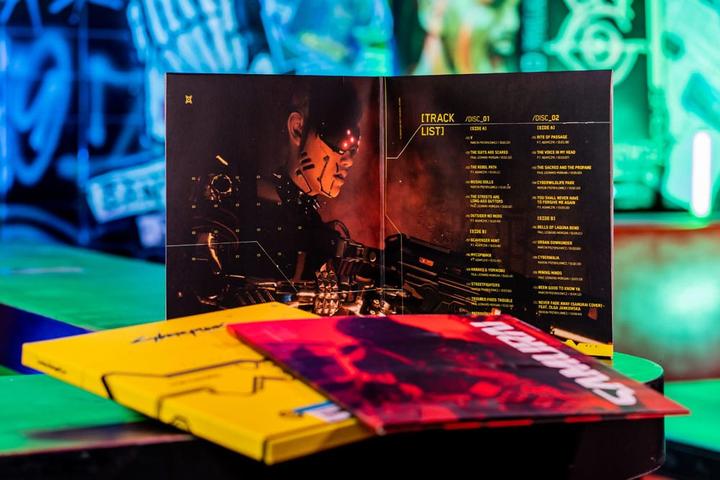 Produktbild DEVplus Cyberpunk 2077 Original Vinyl Soundtrack Score and Samurai Vinyl 3LP
