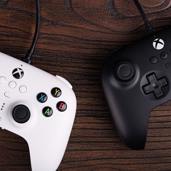 Produktbild 8bitdo Ultimate Controller (Xbox Series X, Xbox Series S, Xbox One X, Xbox One S, Windows)