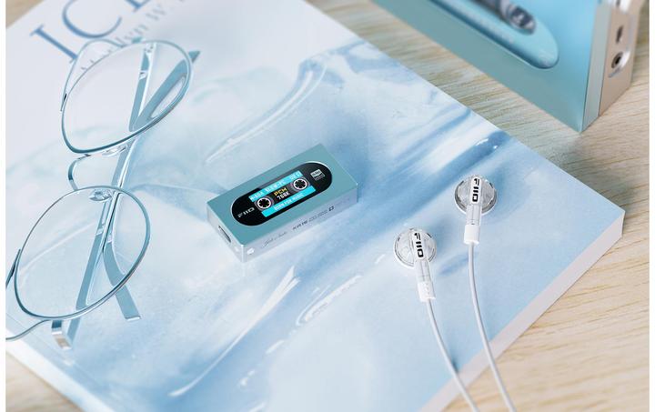 Produktbild FiiO KA15 (Display, Gain-Schalter, USB-DAC)