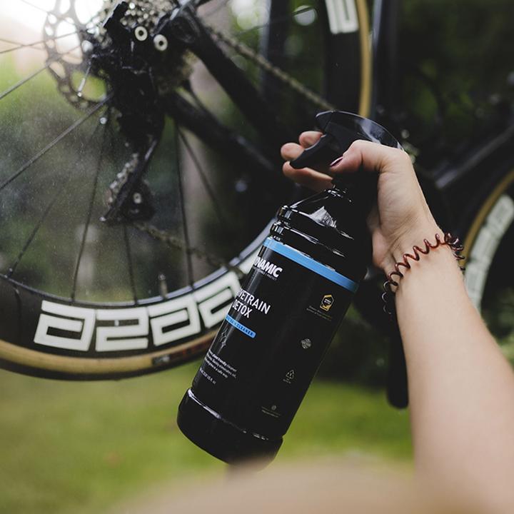 Immagine prodotto Dynamic Bike Care Bio Drivetrain Detox (1000 ml, Pulitore per biciclette)