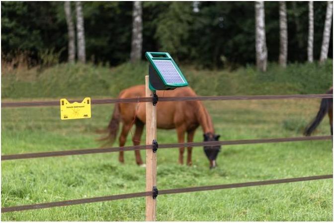 Actual product image AKO Solar Unit Sun Power S1000