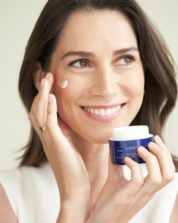 Produktbild NIVEA Cellular Luminous630 Anti-Pigmentflecken Nachtcreme (50 ml, 24h Creme)