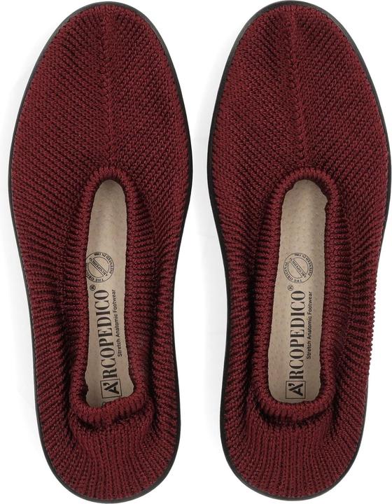 Actual product image Arcopedico This flexible slip-on shoe made from elasticated and breathable material is a faithful everyday (40)