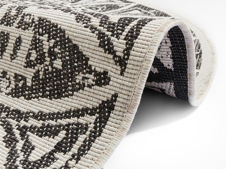 Actual product image Freundin Home Collection Lilja (140 x 140 cm)