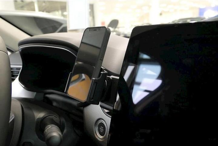Produktbild Brodit 855713 Autohalterung Renault Arkana 22-