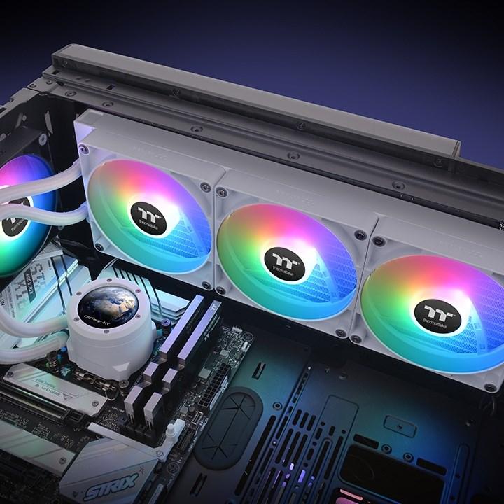 Produktbild Thermaltake TH420 V2 Ultra ARGB Sync CPU Liquid Cooler All-In-One wh