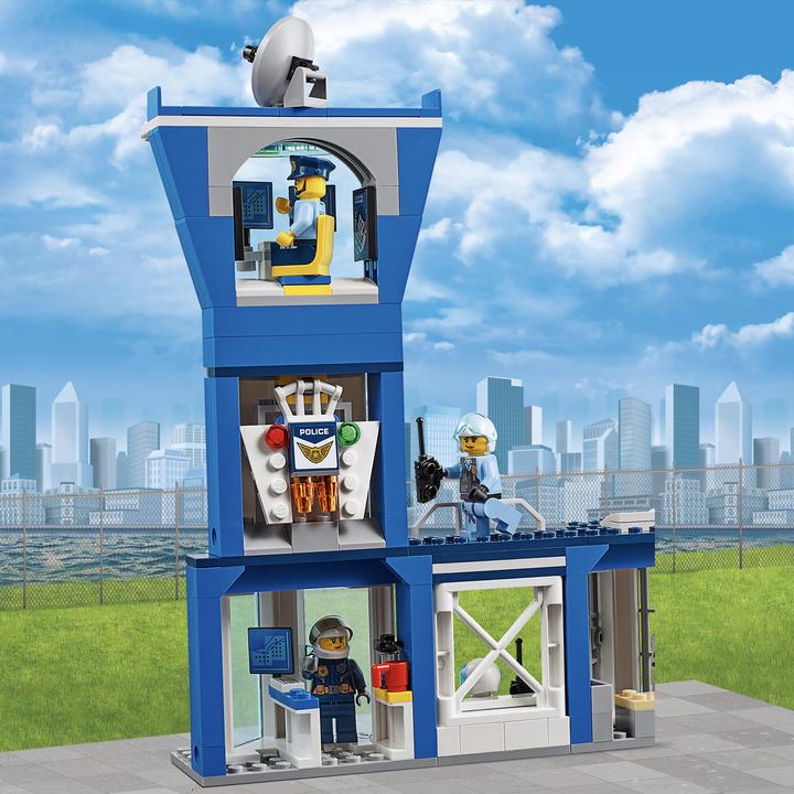 Actual product image LEGO Police Airbase (60210, LEGO City)
